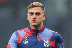 沃尔科特:德拉普让我联想到希勒,因为他的气场和碾压后卫的渴望