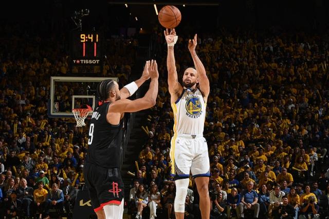 1745755600669063389.png 开云电子-库里暴走撕碎火箭 勇士今夜人人都是罗宾!