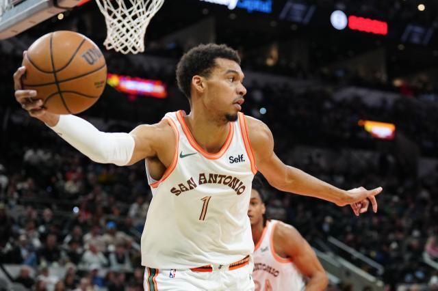 【早报】十年客场不胜，今日终结！