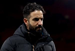 前助教:霍伊伦和齐尔克泽搭档效果不佳,阿莫林需找出解决方案