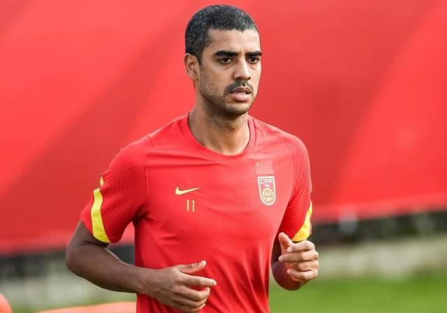 开云体育注册入口-联赛20场11球难入伊万法眼 阿兰18强赛沦为鸡肋？