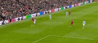 【英超】斯通斯破僵，麦卡点射扳平，利物浦1-1曼城