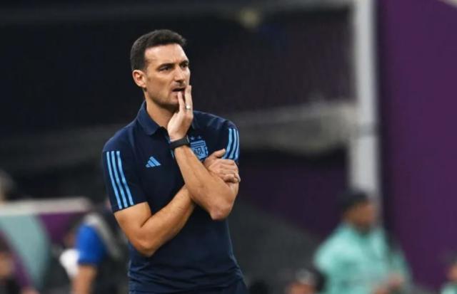 开云体育注册入口-斯卡洛尼长篇采访①：决赛一度折磨，至今没看录像