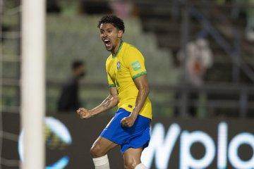 开云体育注册入口-5大攻击手联袂 内少2次连线鸽子 巴西3比0赢加纳