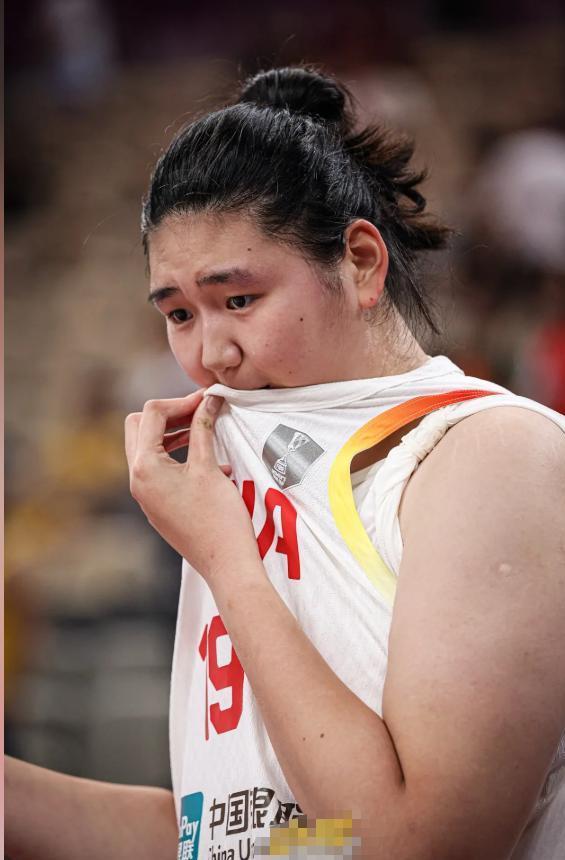 开云体育手机登录-长得高有啥用？全场只得4分，苏群吐槽：跟现代篮球节奏比较脱节