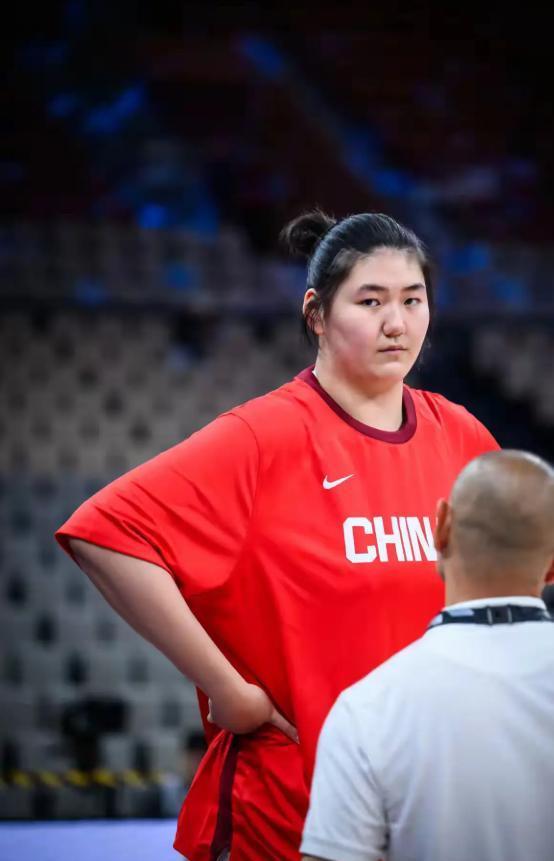 开云体育手机登录-长得高有啥用？全场只得4分，苏群吐槽：跟现代篮球节奏比较脱节