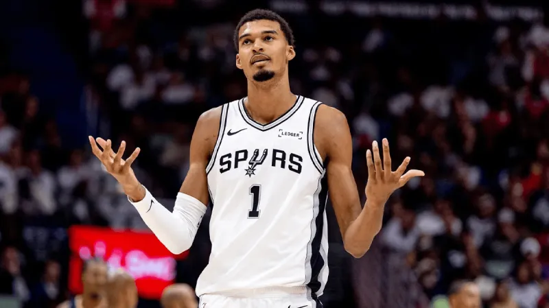 开云体育手机登录-赛季数据王如何评选？遵循58场的“隆多条款”即可！