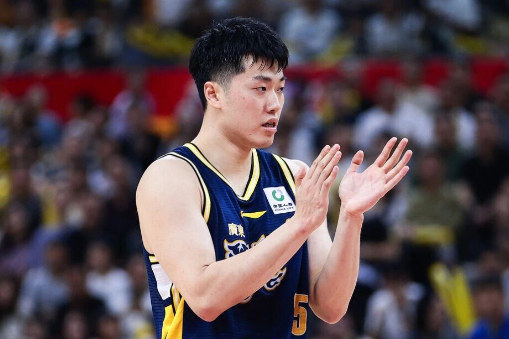 开云体育注册入口-广东男篮击败北京，杜锋赛后阴阳对手，球员评分：张皓嘉9.8分！